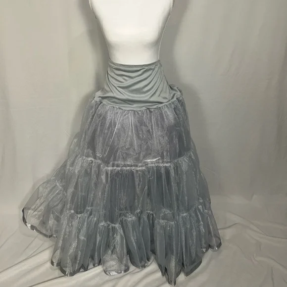 Tiered Silver Tulle Petticoat with Soft Waistband - Picture 2 of 9
